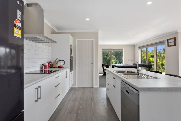 Photo of property in 6b Coast View Road, Tirohanga, Opotiki, 3197