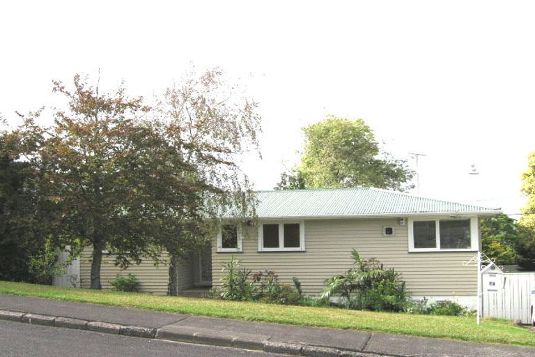 Photo of property in 73 Jaemont Avenue, Te Atatu South, Auckland, 0610
