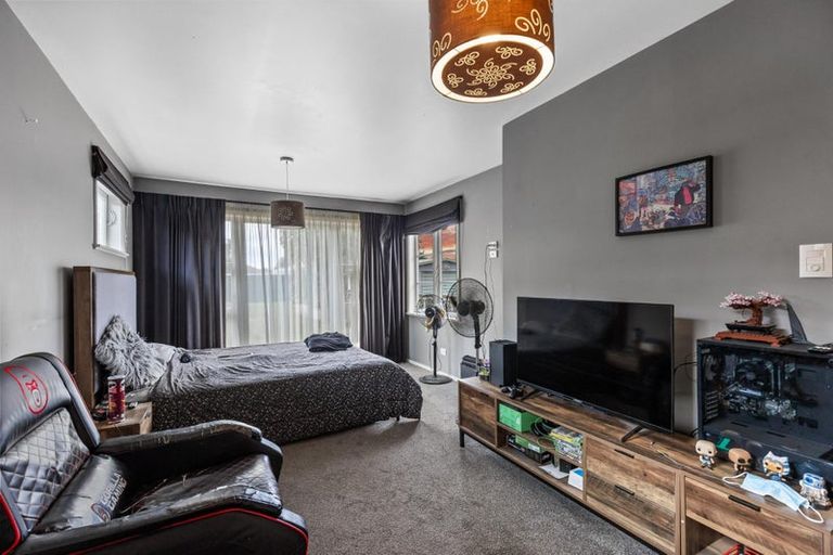 Photo of property in 69 Taikata Road, Te Atatu Peninsula, Auckland, 0610