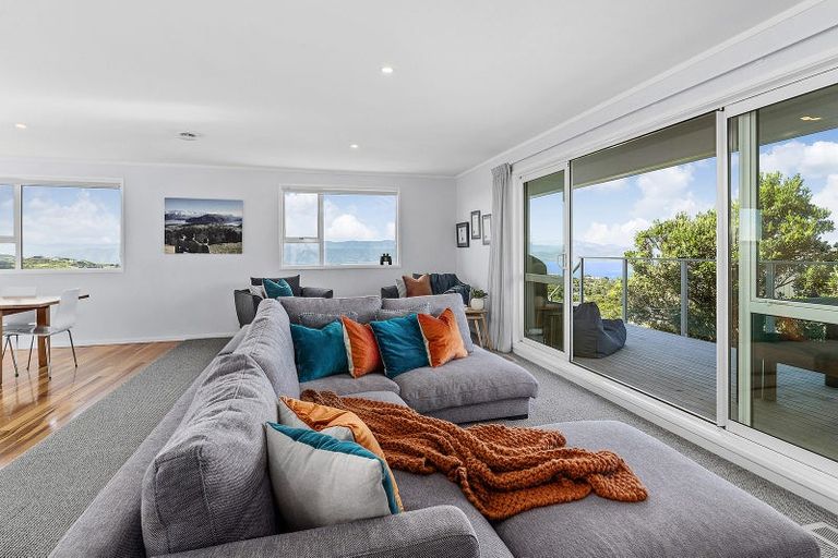 Photo of property in 6 Nagpur Terrace, Broadmeadows, Wellington, 6035