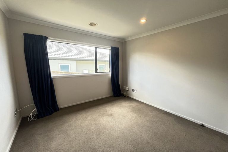 Photo of property in 66 Te Puia Drive, Aotea, Porirua, 5024