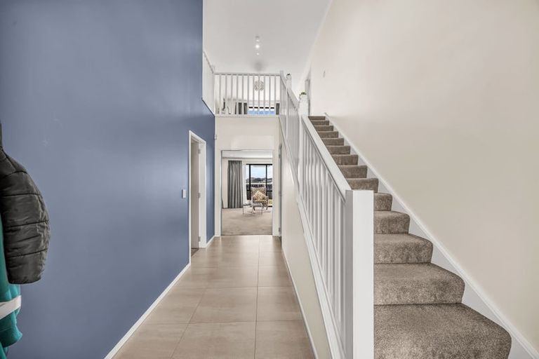 Photo of property in 29 Margaret Shields Avenue, Aotea, Porirua, 5024