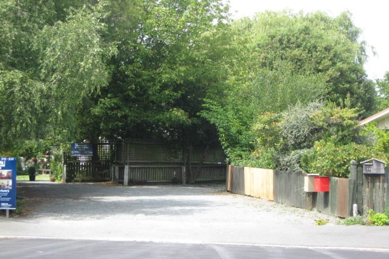 Photo of property in 8 Redwood Place, St Albans, Christchurch, 8052