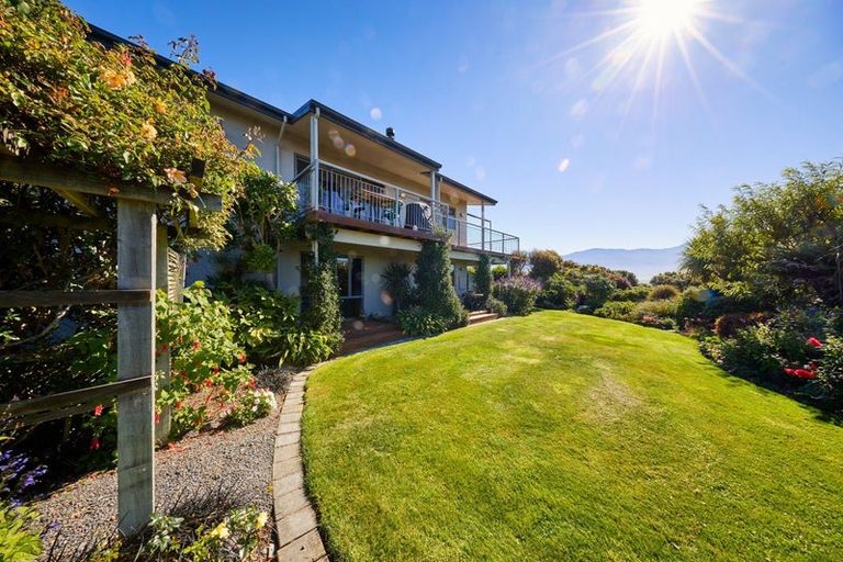 Photo of property in 4 Dover Terrace, Kaikoura, 7300