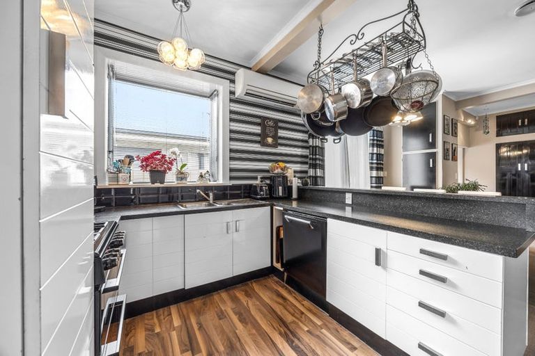 Photo of property in 72 Rhona Street, Linwood, Christchurch, 8062