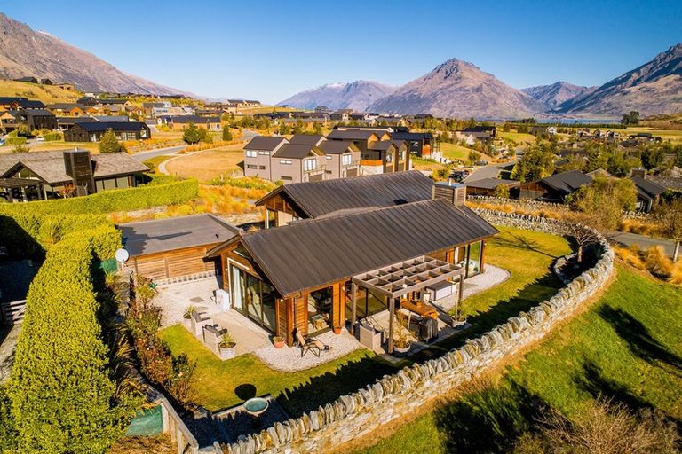 Photo of property in 1 Skye Lane, Jacks Point, Queenstown, 9371