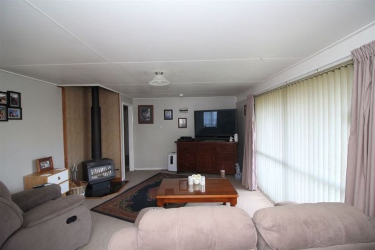 Photo of property in 13 Thompson Street, Tokoroa, 3420