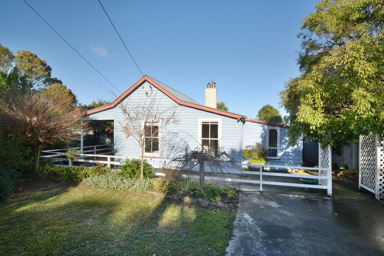 Photo of property in 22 Queen Street, Brighton, Dunedin, 9035