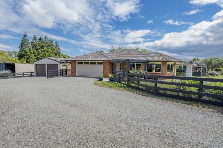 Photo of property in 43 Koputaroa Road, Levin, 5575