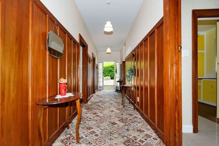 Photo of property in 57 Saint Andrews Hill Road, Mount Pleasant, Christchurch, 8081