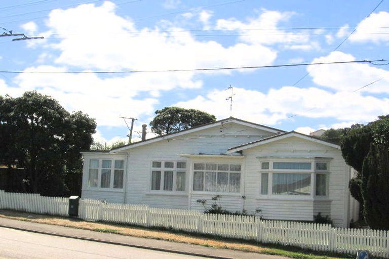 Photo of property in 1 Caledonia Street, Miramar, Wellington, 6022