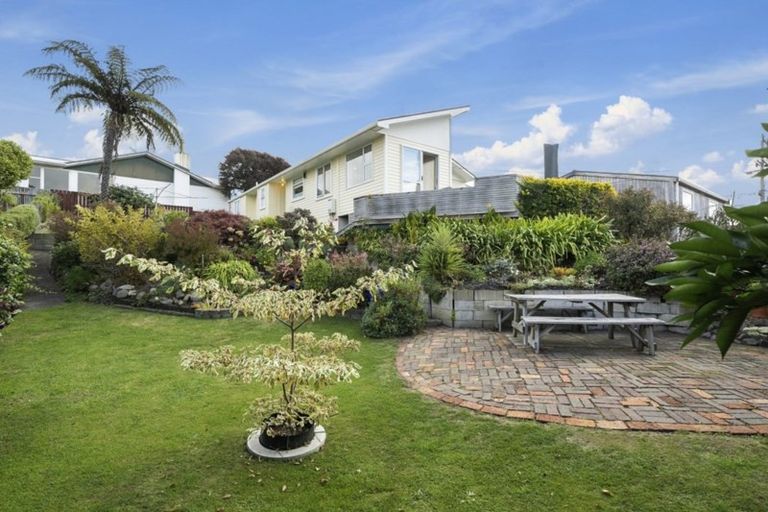 Photo of property in 22 Gray Avenue, Paraparaumu Beach, Paraparaumu, 5032