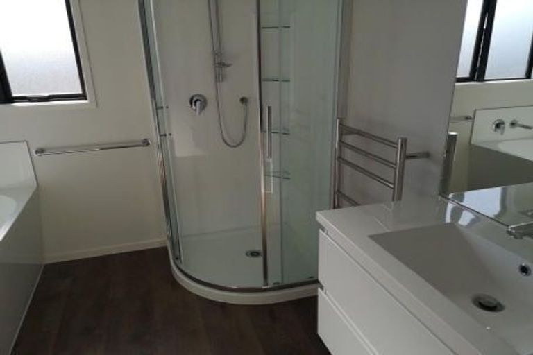 Photo of property in 19 Jacks Landing Drive, Hamilton Lake, Hamilton, 3204