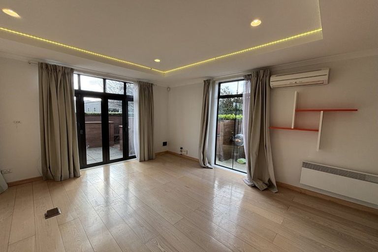 Photo of property in 28 Country Club Terrace, Northwood, Christchurch, 8051