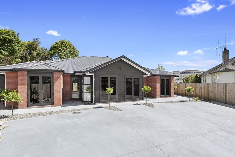 Photo of property in 2/23 Dowding Street, Melville, Hamilton, 3206