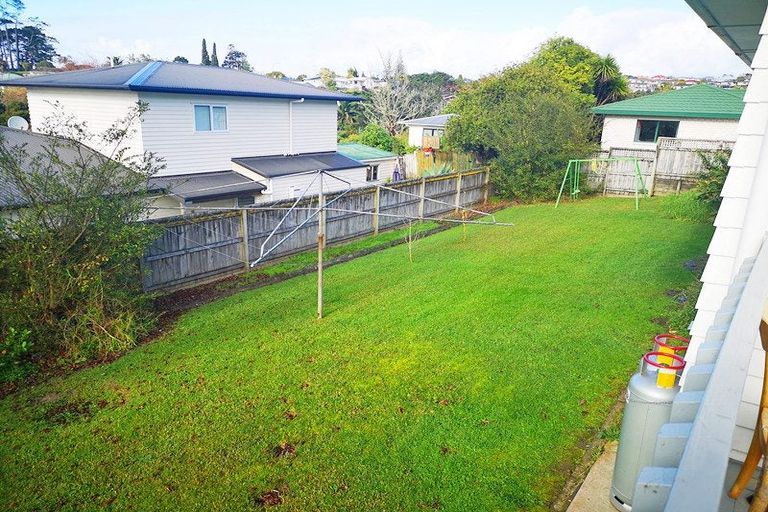 Photo of property in 70 Glendene Avenue, Glendene, Auckland, 0602
