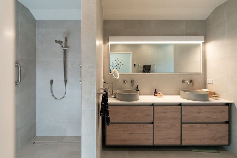 Photo of property in 14 Garden Road, Raumati Beach, Paraparaumu, 5032