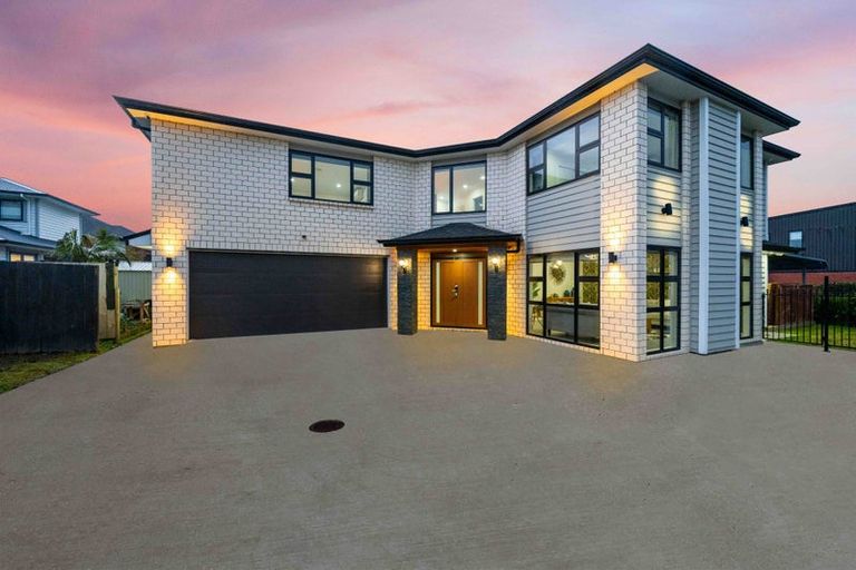 Photo of property in 6 Tuangi Road, Karaka, Papakura, 2113