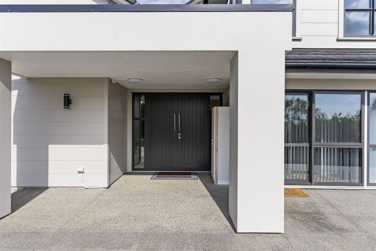 Photo of property in 719 Redoubt Road, Flat Bush, Auckland, 2019