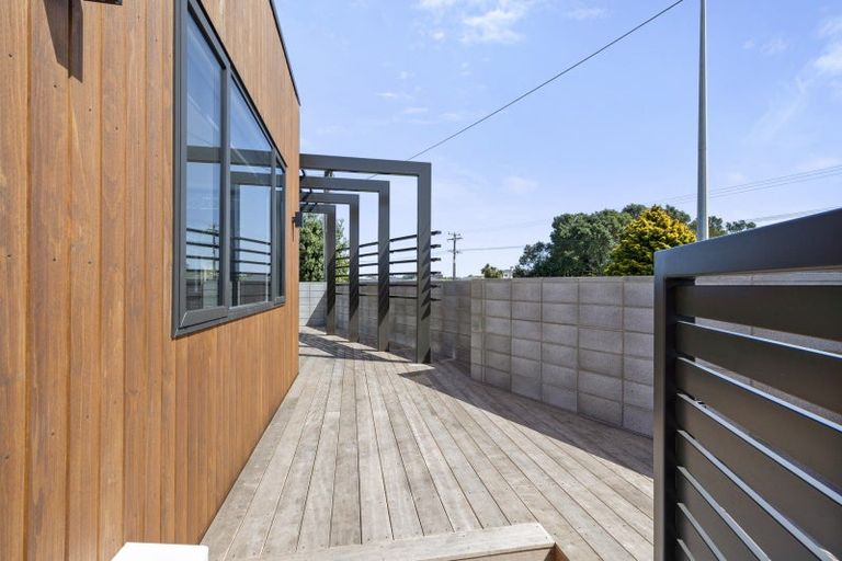 Photo of property in 53 Pohutukawa Place, Bell Block, New Plymouth, 4312