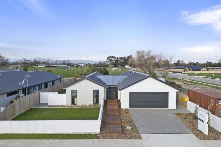 Photo of property in 114 Churcher Street, Maewa, Feilding, 4702