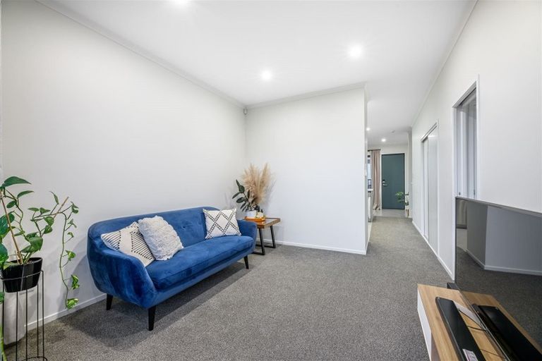 Photo of property in 42 Pennant Street, Long Bay, Auckland, 0630