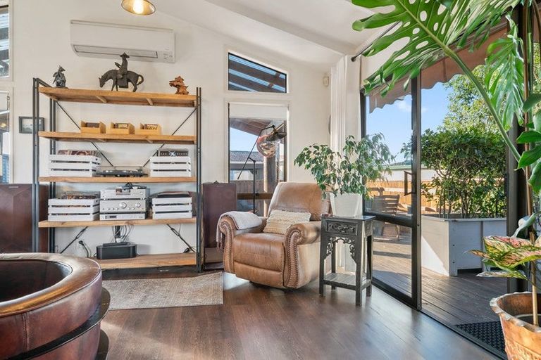 Photo of property in 14 Station Road, Takanini, 2112
