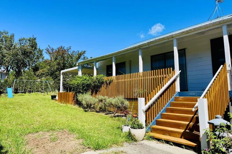 Photo of property in 68 Kaipatiki Road, Glenfield, Auckland, 0629
