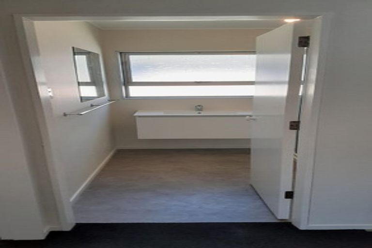 Photo of property in 12 Wynyard Road, Mount Eden, Auckland, 1024