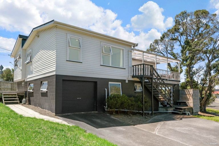 Photo of property in 4 Matai Road, Stanmore Bay, Whangaparaoa, 0932