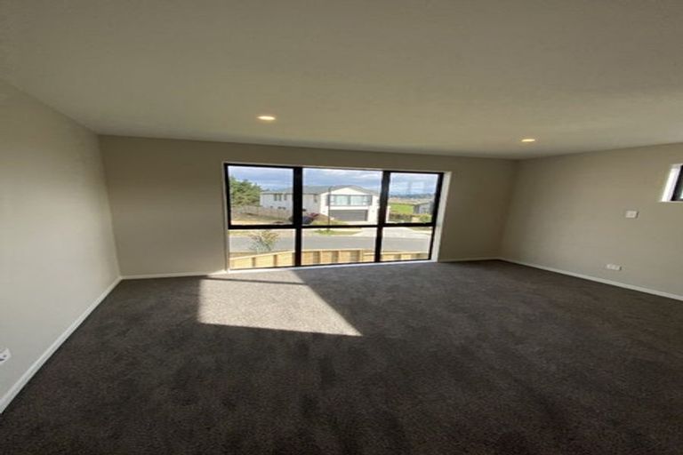 Photo of property in 5 Bendridge Street, Flat Bush, Auckland, 2019