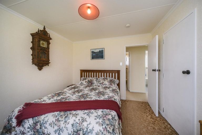 Photo of property in 4 Pain Street, Bulls, 4818