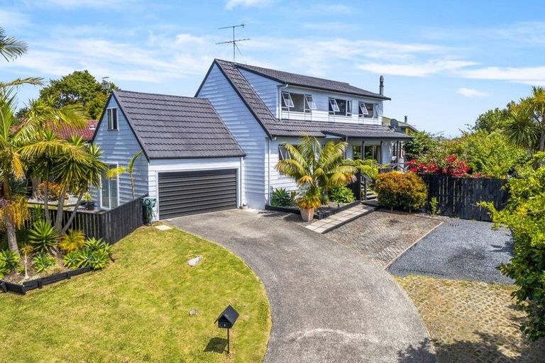 Photo of property in 2 Titiwai Place, Birkenhead, Auckland, 0626