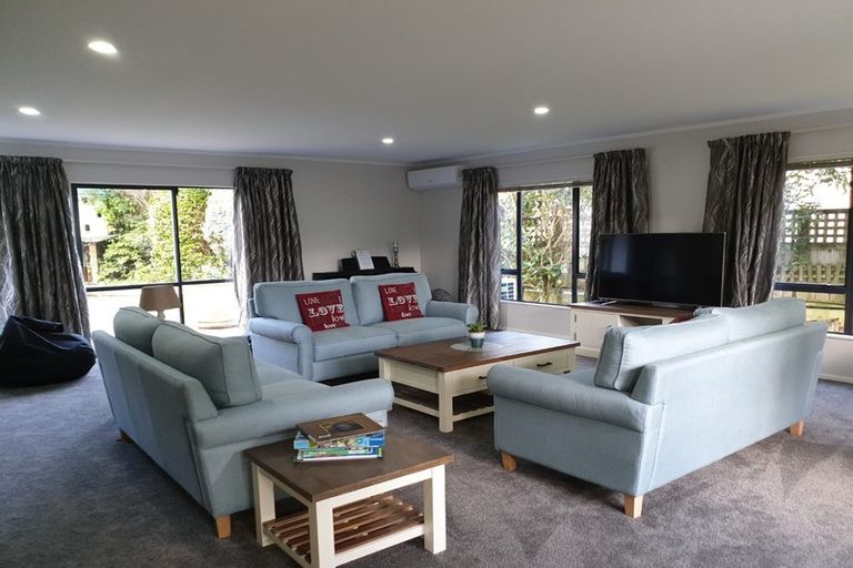 Photo of property in 8 Voyager Way, Whitby, Porirua, 5024