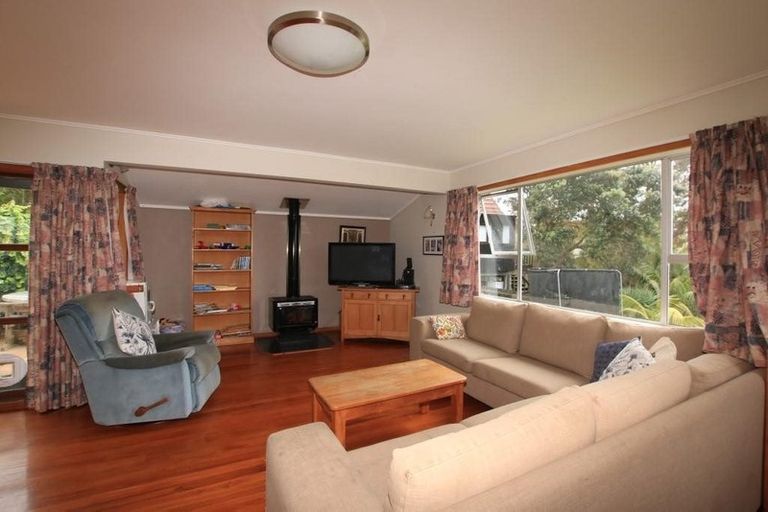 Photo of property in 5 Orne Street, Torbay, Auckland, 0630