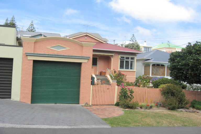 Photo of property in 37 Hohiria Road, Hataitai, Wellington, 6021