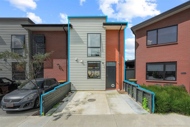 Photo of property in 11 Fermi Lane, Papakura, 2110