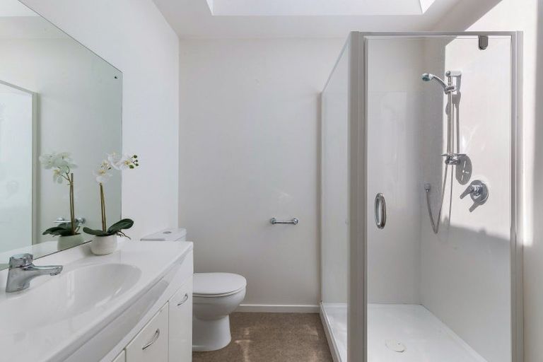 Photo of property in 59 Dart Place, Fernhill, Queenstown, 9300