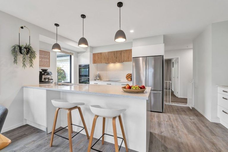 Photo of property in 397a Tukapa Street, Hurdon, New Plymouth, 4310