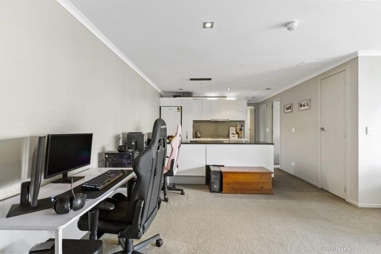 Photo of property in Bellagio Apartments, 8e/39 Taranaki Street, Te Aro, Wellington, 6011