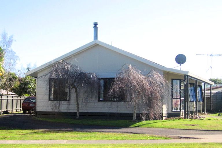 Photo of property in 15 Endeavour Avenue, Flagstaff, Hamilton, 3210