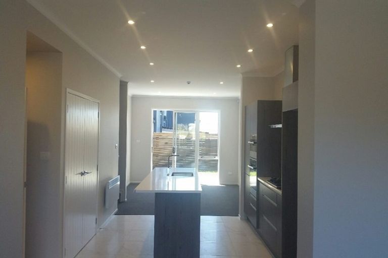 Photo of property in 2b Makura Road, Long Bay, Auckland, 0630