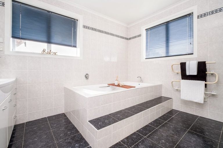 Photo of property in 175 Beach Road, North New Brighton, Christchurch, 8083