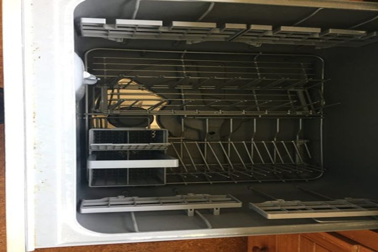 Photo of property in 18 Dunstan Street, Otaki, 5512