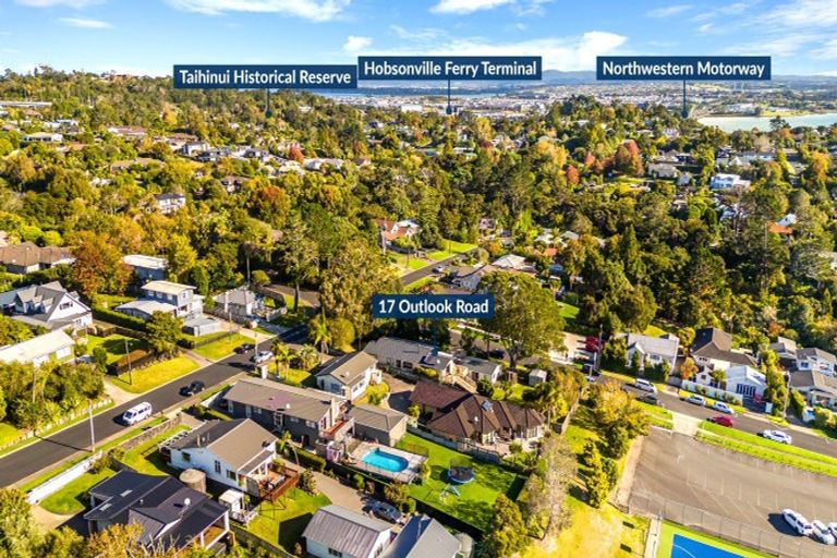 Photo of property in 17 Outlook Road, Greenhithe, Auckland, 0632