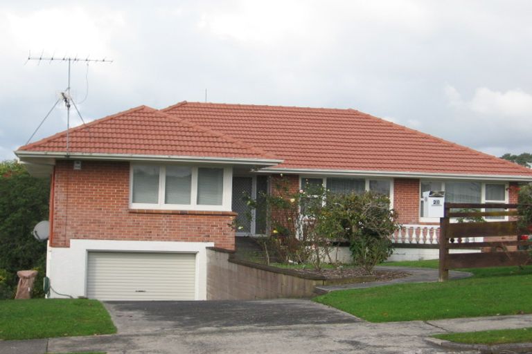 Photo of property in 20 Mayfair Crescent, Mairangi Bay, Auckland, 0630