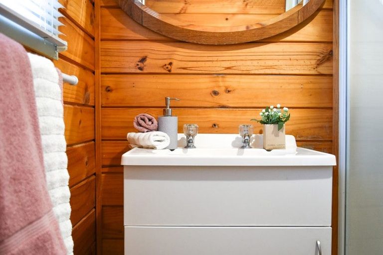 Photo of property in 111a Windermere Drive, Poike, Tauranga, 3112