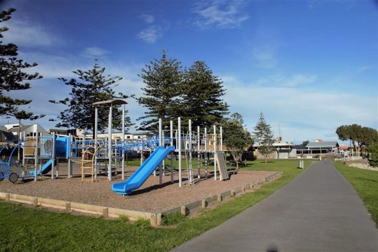 Photo of property in 99 Waghorne Street, Ahuriri, Napier, 4110