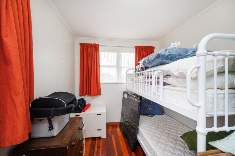 Photo of property in 8 Easton Street, Foxton, 4814