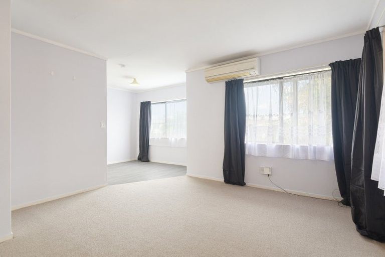 Photo of property in 15a Beech Place, Owhata, Rotorua, 3010